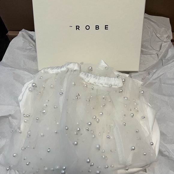 Bridal Robe - Picture 9 of 11